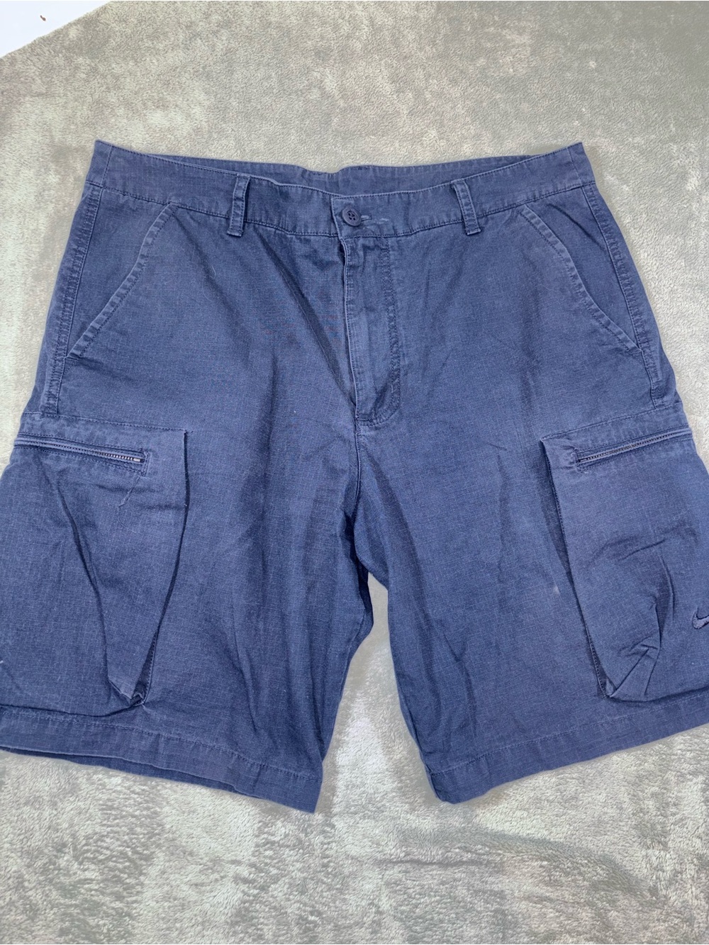 Vintage Nike Navy Blue Cargo Shorts - Men’s Size 36 (Waist 18")